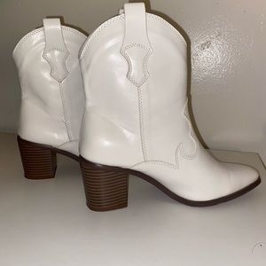 White cowgirl boots